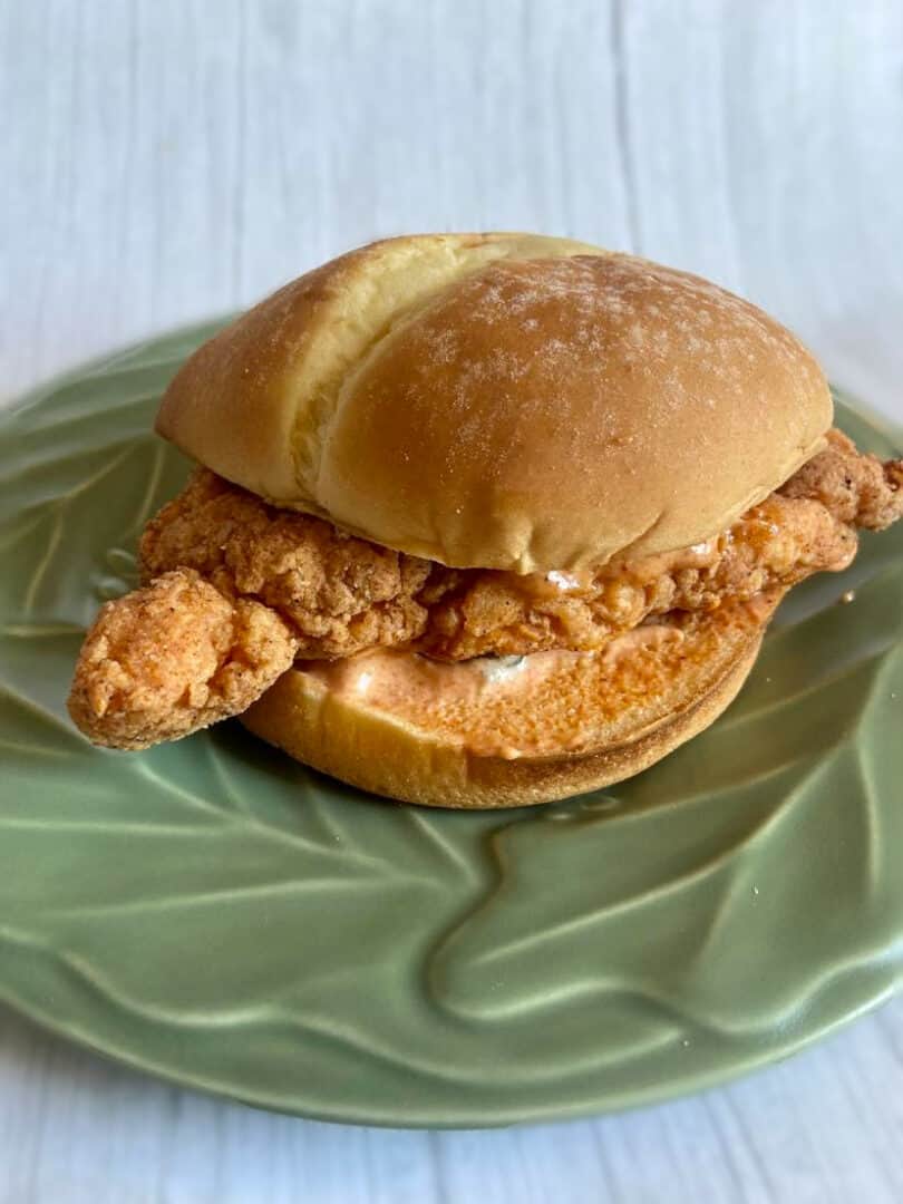 Popeye S Spicy Chicken Sandwich Copycat Recipe Flypeachpie