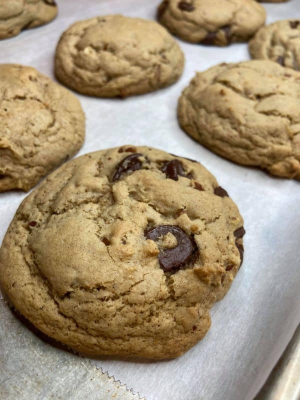 Banana Pecan Chocolate Spice Cookies - FlyPeachPie