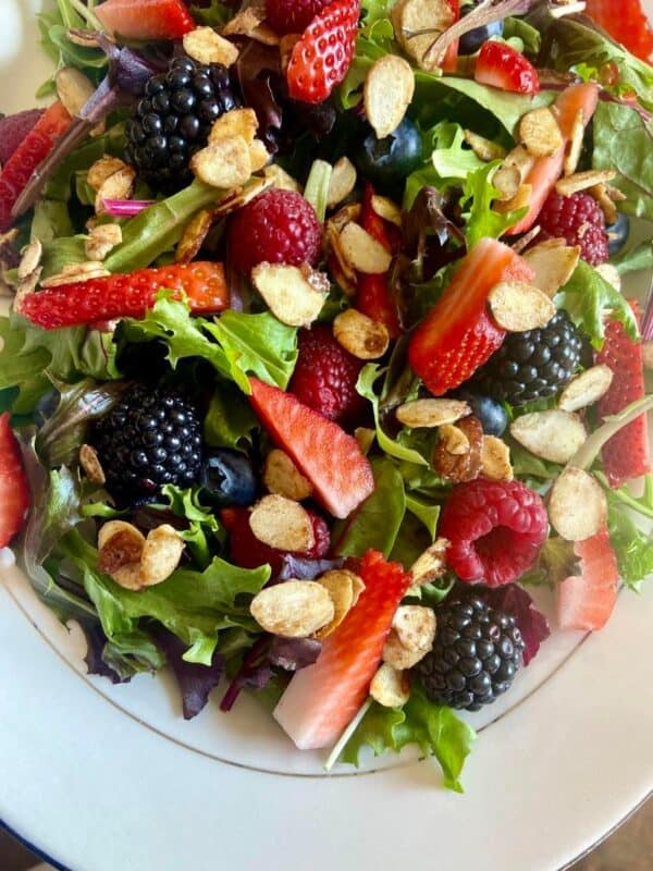 Nuts About Berries Salad - FlyPeachPie