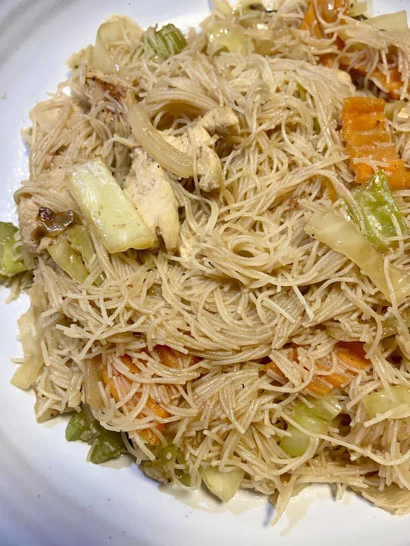 Easy Filipino Chicken Pancit Recipe (Pancit Bihon) - FlyPeachPie